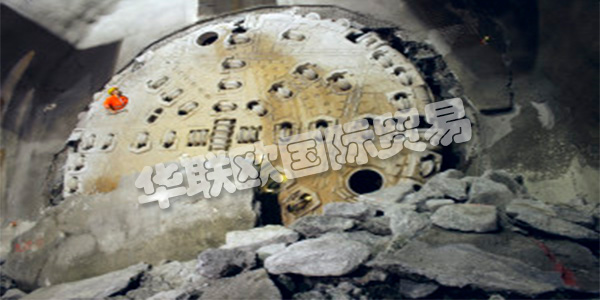 德國(guó)VMT主要產(chǎn)品:VMT視覺(jué)控制器、傳感器等。VMT的開始在Herrenknecht AG集團(tuán)內(nèi),Dipl.-Ing。(FH)Manfred Messing于1994年4月8日成立了一個(gè)兩人測(cè)量員辦公室,這是VMT歷史的開始。目前,VMT在Bruchsal |德國(guó)總部雇傭了200名員工,在4大洲擁有5家子公司。