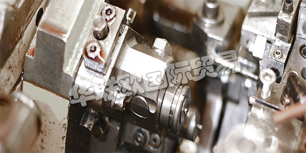 ARNOLD集團憑借多年來在智能緊固系統和非常復雜的擠壓件生產方面的專業知識，已發展成為復雜緊固系統的綜合供應商和開發合作伙伴。憑借他們對“藍色緊固系統”的新定位，這一發展過程現在將繼續在一個統一和協調的結構下進行。工程，緊固件和功能部件，以及進料器處理系統，所有這些都來自單一來源 - 高效，持續和國際化。