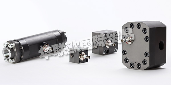 傳感器是一種檢測(cè)裝置，能感受到被測(cè)量的信息，并能將感受到的信息，按一定規(guī)律變換成為電信號(hào)或其他所需形式的信息輸出，以滿足信息的傳輸、處理、存儲(chǔ)、顯示、記錄和控制等要求。傳感器在我們生活中的應(yīng)用范圍很廣，種類也繁多，大到一輛汽車(chē)，小到一個(gè)智能手環(huán)。下文為您介紹MARPOSS傳感器3602220005。